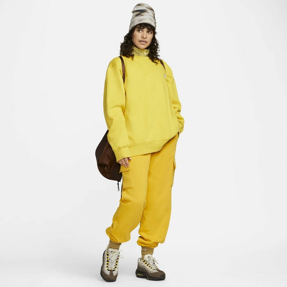 Women's Nike Sportswear Club Fleece Midrise Cargo Pants - Image 4